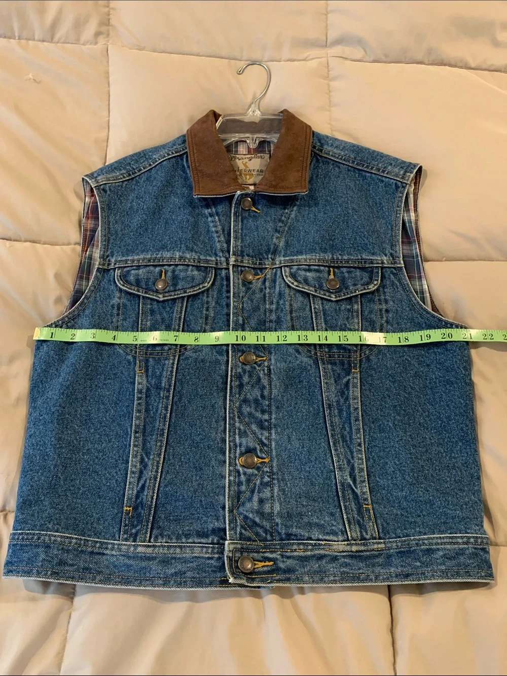 Wrangler Vintage  Blue Denim Vest with Brown Collar